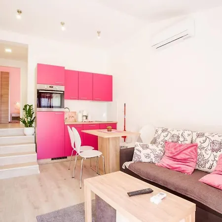 Cone Appartamento Pola